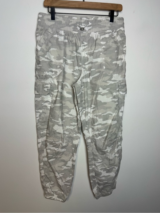 Pants - Calvin Klein Performance women's crop cargo pants in a grey and white camouflage